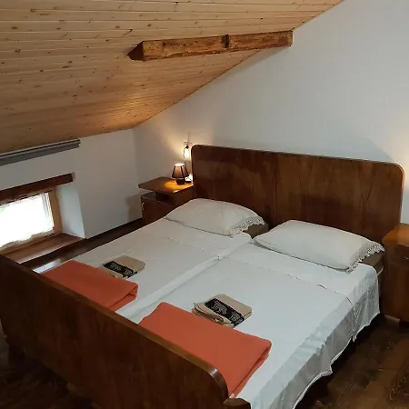 Cvetje Çiftlik konaklama Tolmin