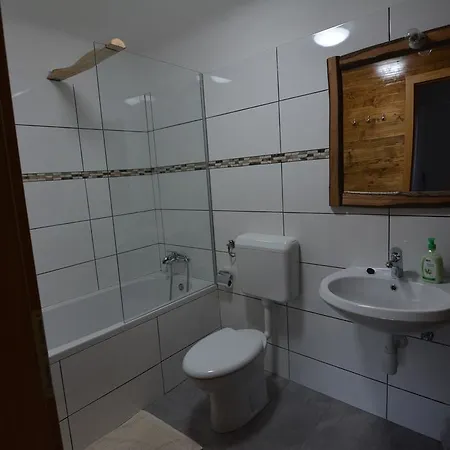 Cvetje Çiftlik konaklama *