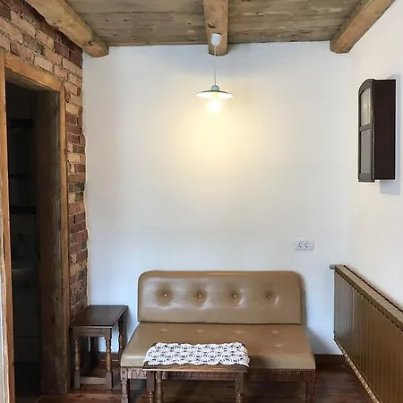 Cvetje Bivanje na kmetiji